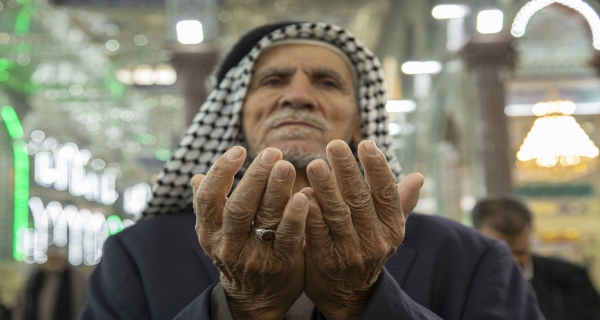 أجواء الدعاء في الصحن الحسيني الشريف 